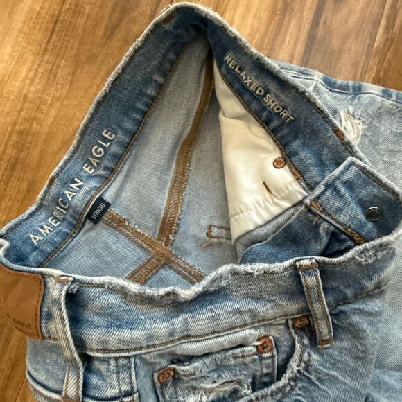 American Eagle Striged Relaxed Shorts Distressed Size 00 - Picture 2 of 6